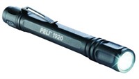 Ficklampa LED 1920 Black Peli  224 Lumens